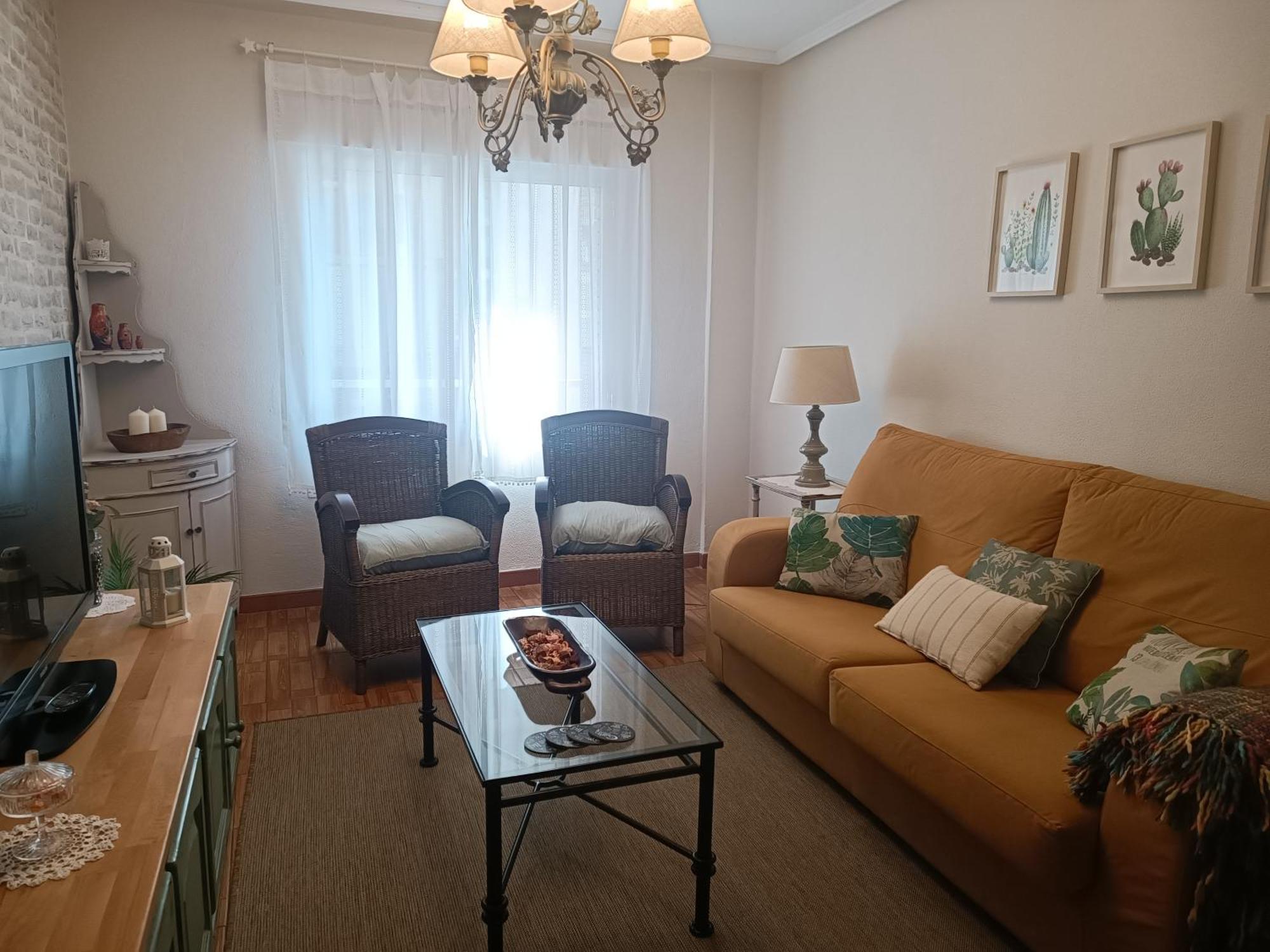 Como Una Casa De Campo En La Ciudad, Con Patio -Parking Gratis Хихон Экстерьер фото