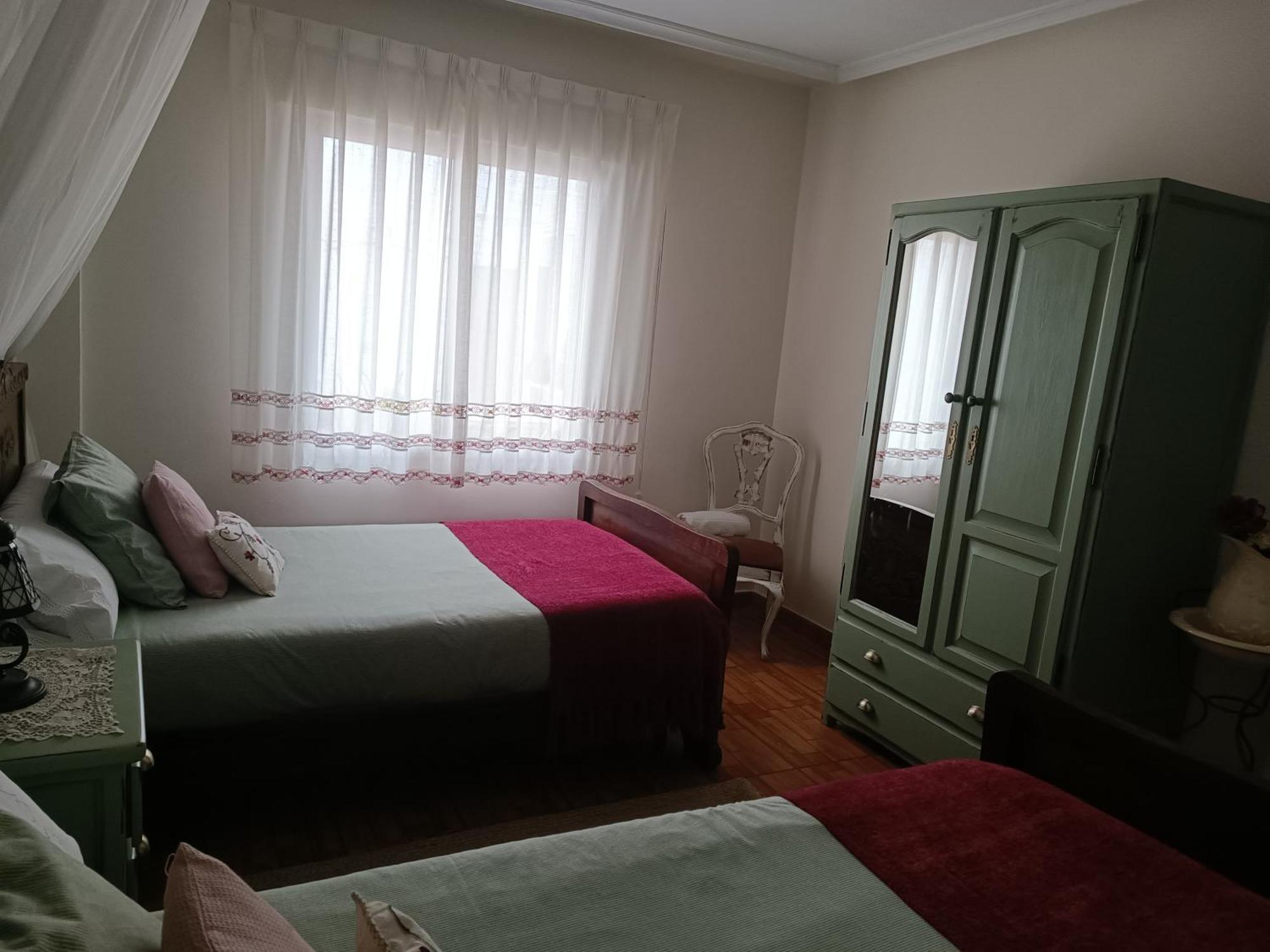 Como Una Casa De Campo En La Ciudad, Con Patio -Parking Gratis Хихон Экстерьер фото