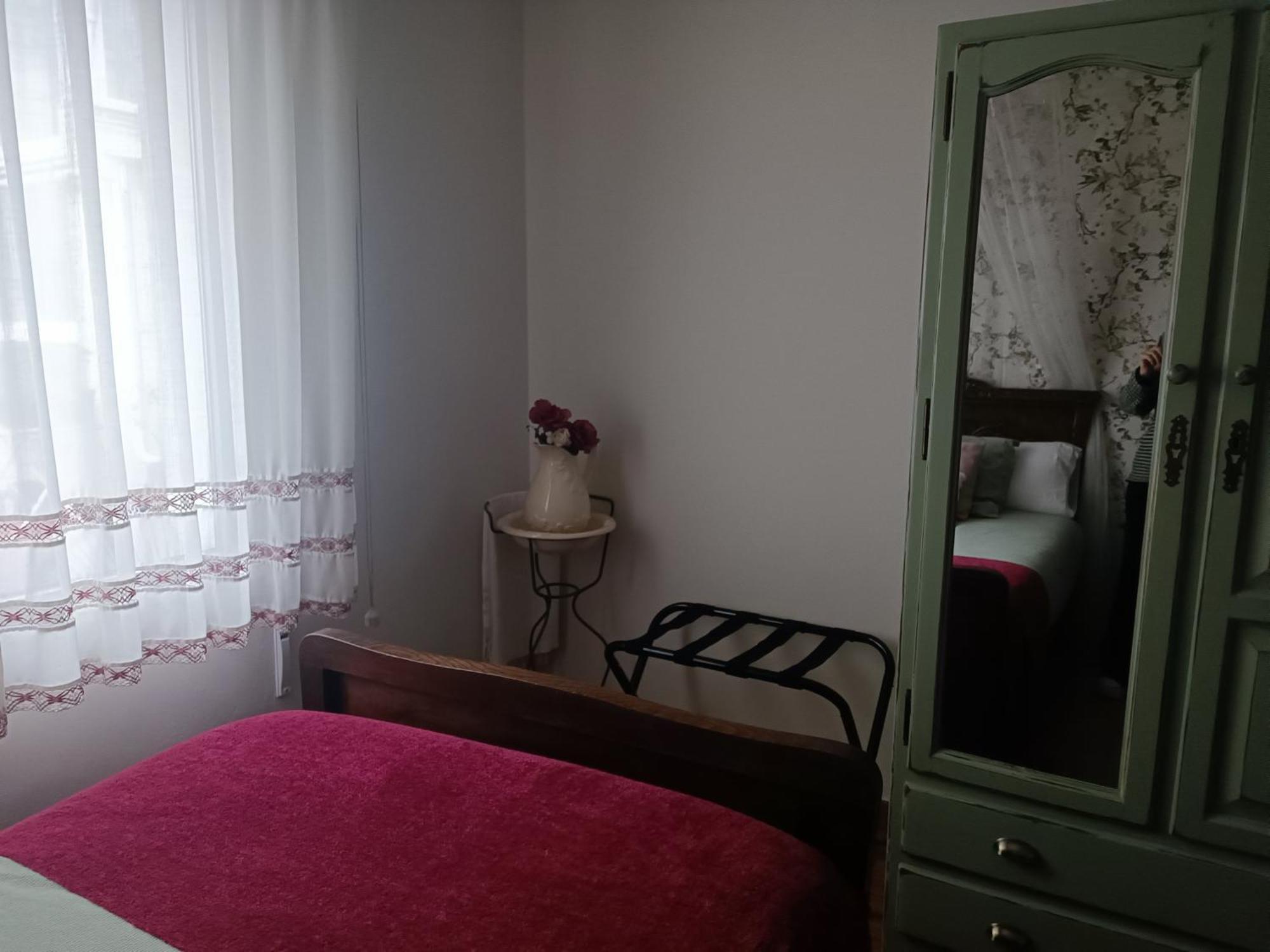 Como Una Casa De Campo En La Ciudad, Con Patio -Parking Gratis Хихон Экстерьер фото