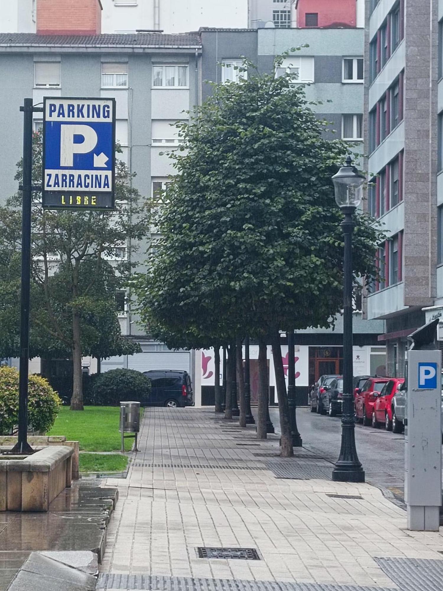 Como Una Casa De Campo En La Ciudad, Con Patio -Parking Gratis Хихон Экстерьер фото